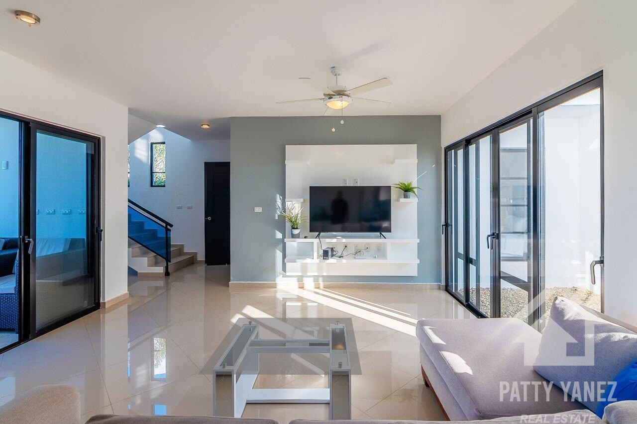 Spacious 4-Bedroom Villa in Sosúa Gated Community
