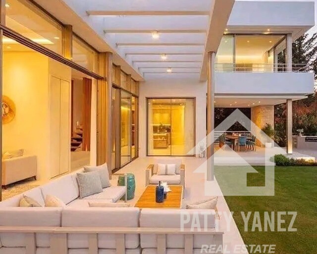 Modern 4-Bedroom Pre-Construction Villa, Walk to Beach