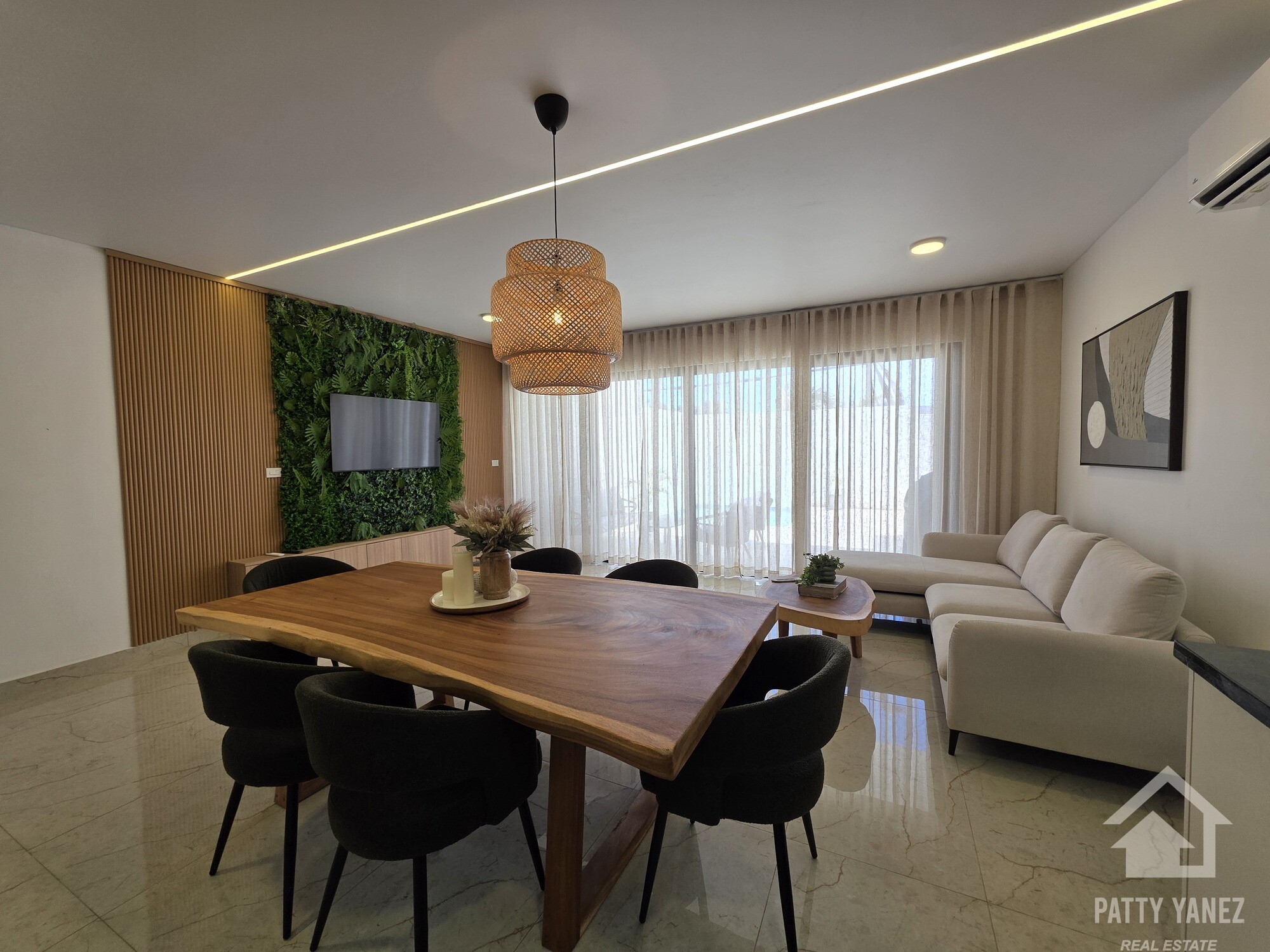 3-Bedroom Townhouse in Sosúa – Walking Distance to the Beach